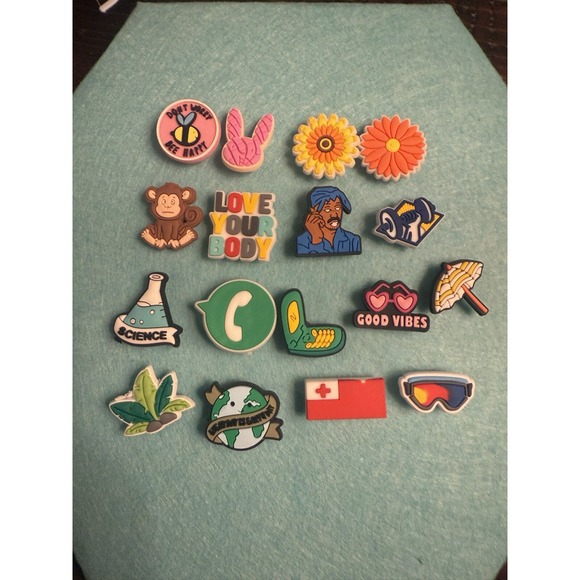 17 Pieces‎ Shoe Charms for Croc Clog Sandals Bracelets Decoration, Cartoon - Picture 6 of 6